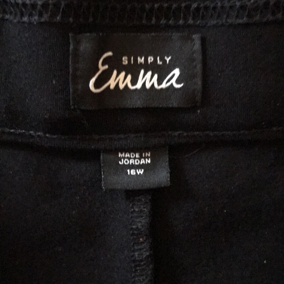 Simply Emma Women’s dress pants Size 16W color black has a small stain no damage - Picture 2 of 13